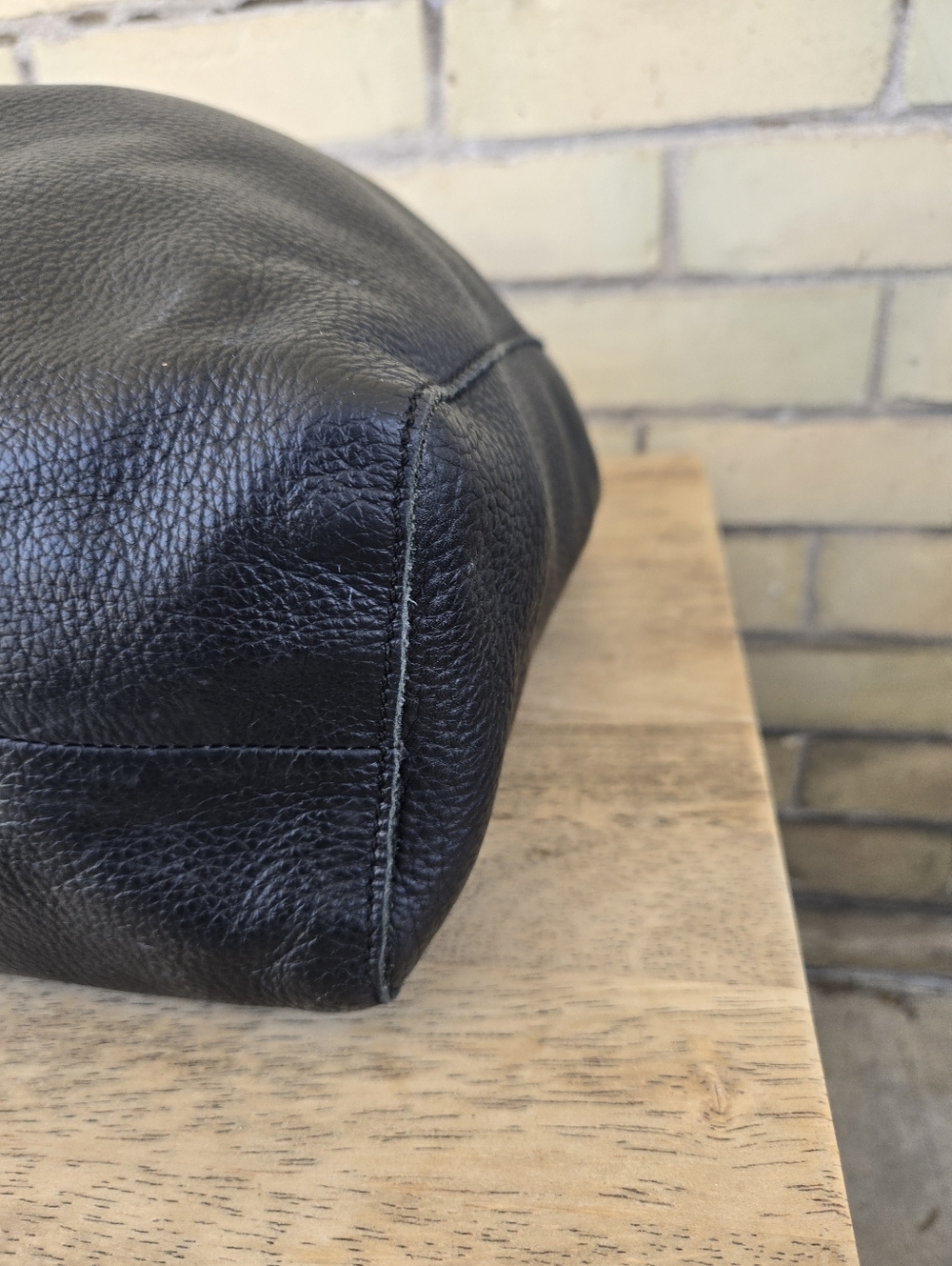 Roots Leather Tote - Picture 6 of 11